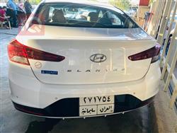 هیوندای ئەلەنترا